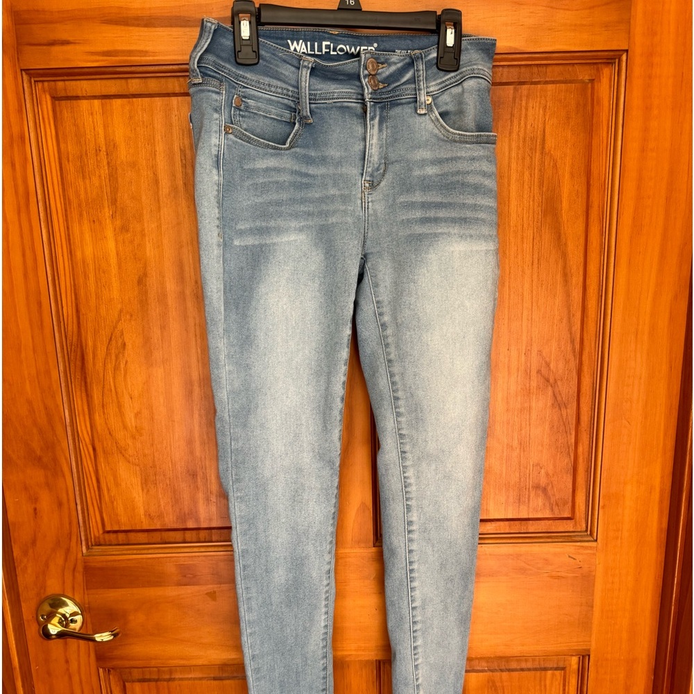 Girl's Wallflower (The Ultra Fit) Jeans, Size 7 Regular, Blue